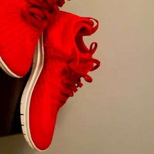 NIKE FREE HYPERVENOM 2 FS Men’s Red Sneakers Size 8.5